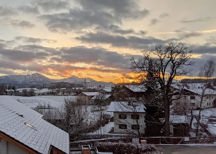 Апартаменты Suedfluegel Im Chiemgau *